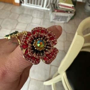 Betsey Johnson flower ring size 7
